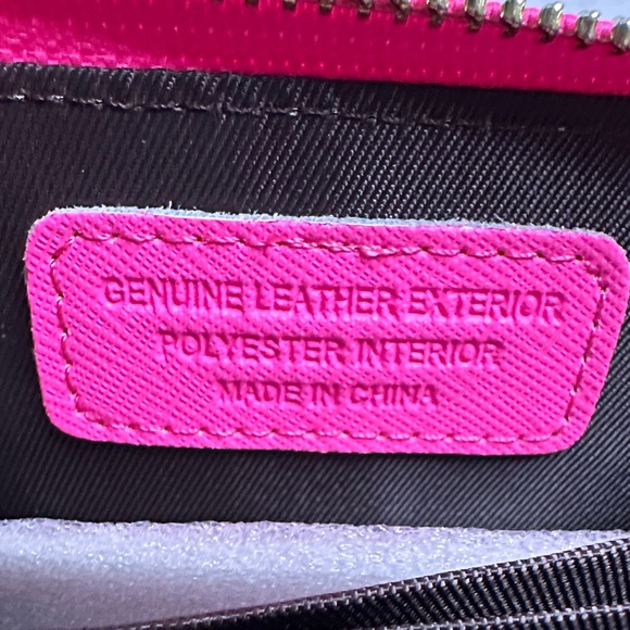 NWOT Hot Pink Genuine Leather Wallet - Picture 3 of 4